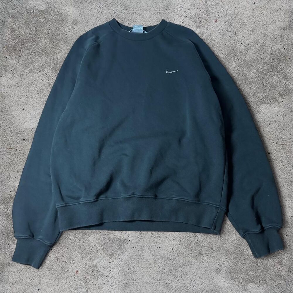 Nike Solo Swoosh Black Sweatshirt Y2K 2000s Pullover Crewneck Medium Men